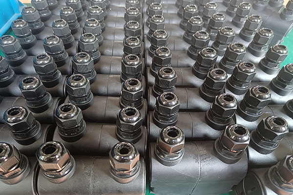 7、大連海峰電池供電超聲波流量計